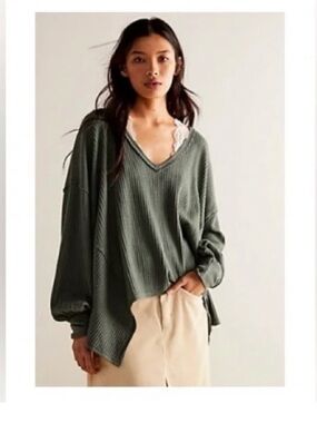 We The Free Ribbed Deep V Sweater in Olive